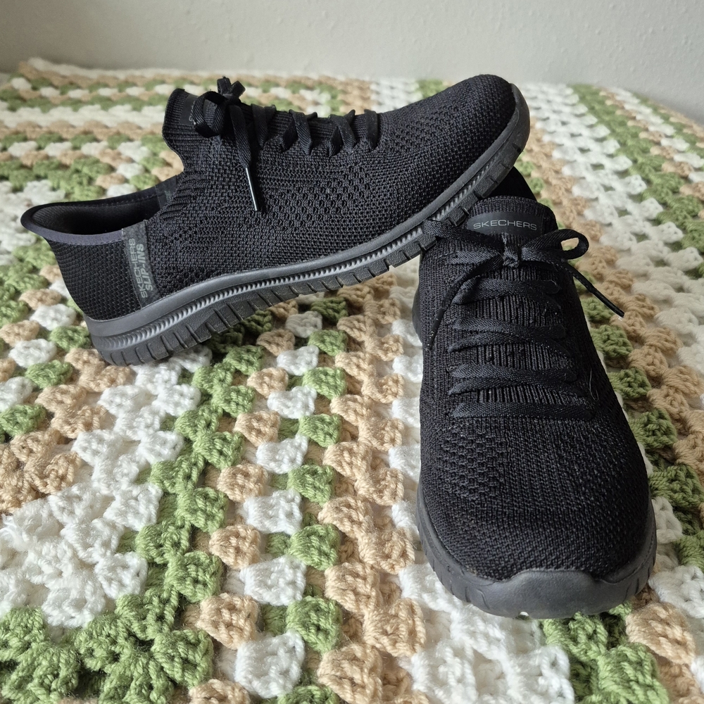 Skechers Slip-Ins Wide Fit Sneakers in Black Memory Foam Womens US 7.5 EUR 37.5